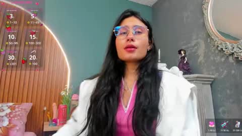 Snapshot of nayecloud chatting on November 4, 3:27 am Naye online show from November 4, 3:27 am