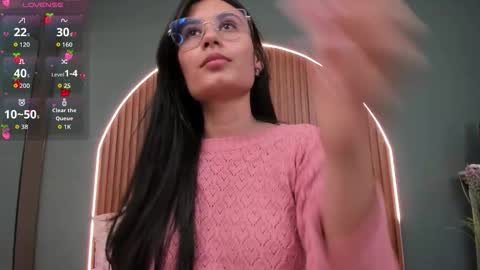 Snapshot of nayecloud chatting on November 8, 3:39 am Naye online show from November 8, 3:39 am