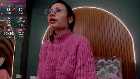 Snapshot of nayecloud chatting on November 19, 3:39 am Naye online show from November 19, 3:39 am