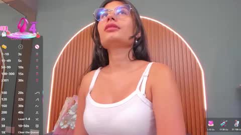 Snapshot of nayecloud chatting on December 16, 3:55 am Naye online show from December 16, 3:55 am