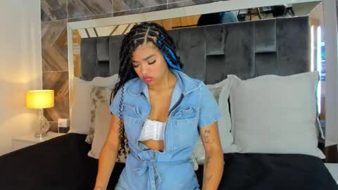    online show from October 8, 11:30 am