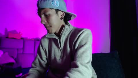 Im Nayton online show from November 4, 10:36 am