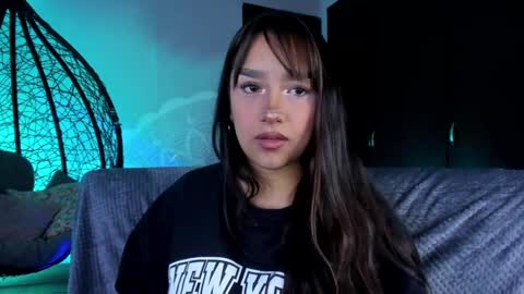 Nefertari online show from January 18, 11:32 am