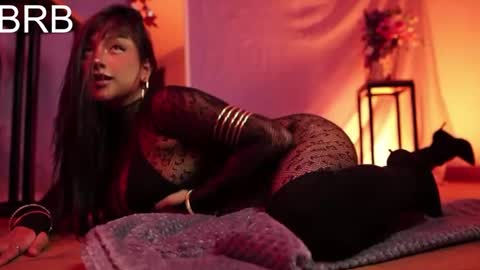 Nefertari online show from October 27, 11:25 am