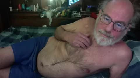 nedddludd online show from May 18, 12:29 am