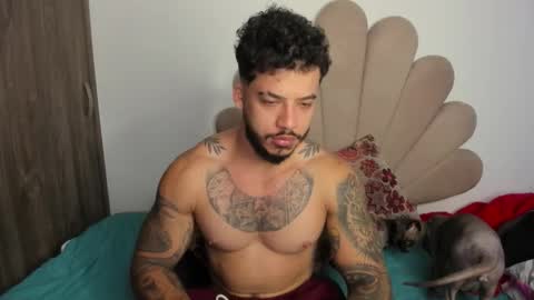 Snapshot of neeii chatting on October 26, 12:11 pm Nei turn green online show from October 26, 12:11 pm