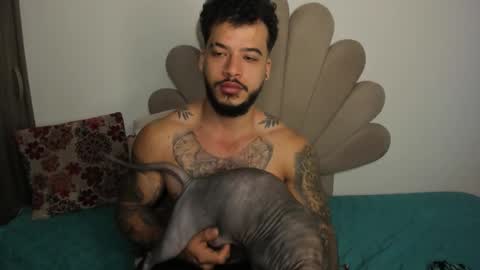 Snapshot of neeii chatting on October 28, 10:52 am Nei turn green online show from October 28, 10:52 am