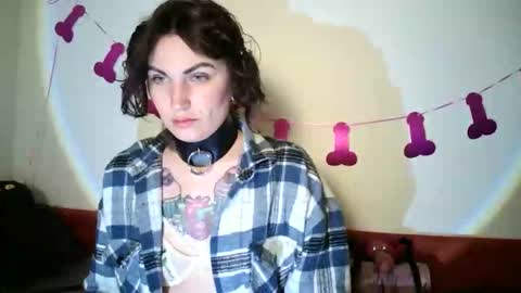 nefertiti_queen online show from February 23, 10:51 pm