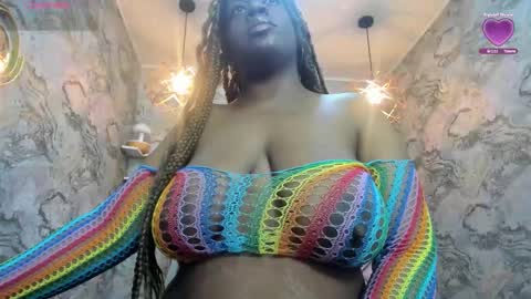 Snapshot of neffertiry_ebonny chatting on October 8, 4:15 pm Nefer online show from October 8, 4:15 pm