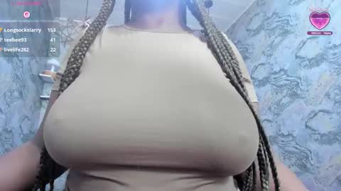 Snapshot of neffertiry_ebonny chatting on October 19, 6:47 am Nefer online show from October 19, 6:47 am