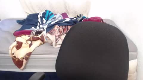 Snapshot of negrita_25 chatting on October 23, 10:58 am Zoe online show from October 23, 10:58 am