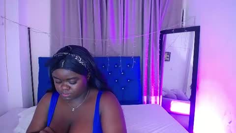 Snapshot of neighbor_ebony chatting on July 5, 2:40 am CHIKY online show from July 5, 2:40 am