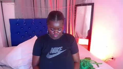 Snapshot of neighbor_ebony chatting on July 11, 3:53 am CHIKY online show from July 11, 3:53 am