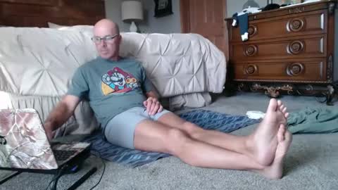 Snapshot of neighborguy4u chatting on October 10, 9:58 pm NEIGHBORGUY4U online show from October 10, 9:58 pm