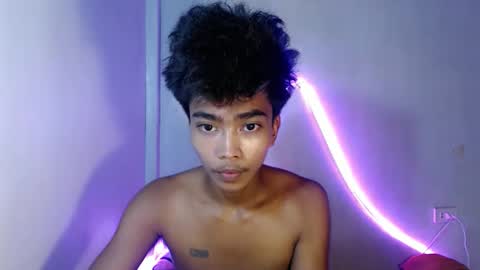 neil_asian69 online show from November 5, 8:14 am