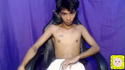 neil_asian69 online show from January 18, 7:56 am