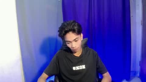 neil_asian69 online show from February 15, 2:08 am