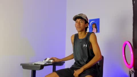 Snapshot of neitan_miller chatting on June 21, 5:26 pm neitan online show from June 21, 5:26 pm