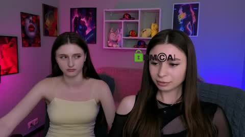 Snapshot of nekky_mouse chatting on May 22, 9:37 am Meow online show from May 22, 9:37 am