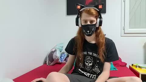 Snapshot of neko_nyaaa chatting on January 19, 1:22 pm Neko online show from January 19, 1:22 pm