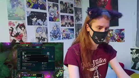 Snapshot of neko_nyaaa chatting on October 25, 12:02 pm Neko online show from October 25, 12:02 pm