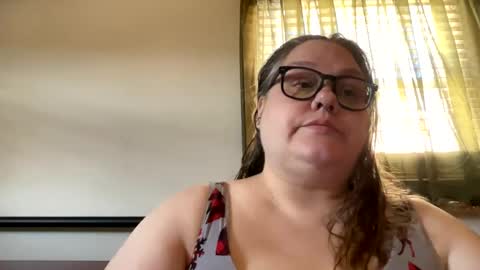 Snapshot of nellatlas chatting on January 18, 6:53 pm Nellie Atlas online show from January 18, 6:53 pm