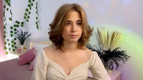 Nellie online show from November 19, 1:44 pm