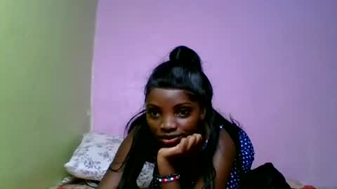 Snapshot of nelly_ebony5 chatting on June 21, 2:14 am nelly_ebony5 online show from June 21, 2:14 am