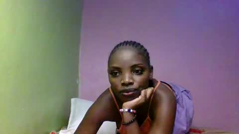 Snapshot of nelly_ebony5 chatting on June 24, 1:26 am nelly_ebony5 online show from June 24, 1:26 am