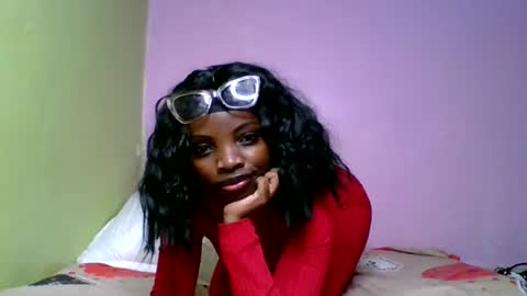 Snapshot of nelly_ebony5 chatting on June 29, 1:45 am nelly_ebony5 online show from June 29, 1:45 am