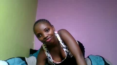 Snapshot of nelly_ebony5 chatting on July 4, 10:10 am nelly_ebony5 online show from July 4, 10:10 am