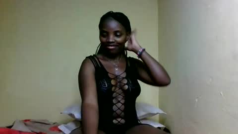 Snapshot of nelly_ebony5 chatting on July 24, 11:25 pm nelly_ebony5 online show from July 24, 11:25 pm