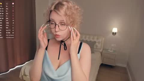 Snapshot of nelly_gloss chatting on July 17, 7:59 am nelly_gloss online show from July 17, 7:59 am