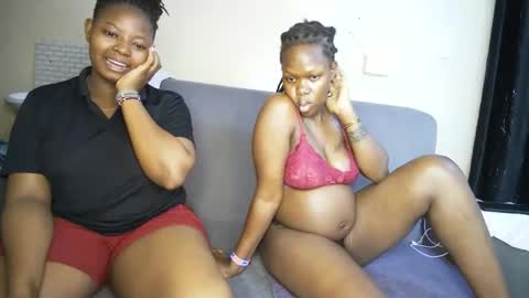 nellyeluxe online show from March 17, 5:49 pm