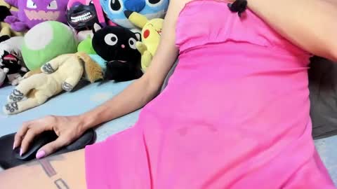 Snapshot of neneriko666 chatting on February 12, 12:05 am Ariana Unicorn   Pics  Videos click Show More  online show from February 12, 12:05 am