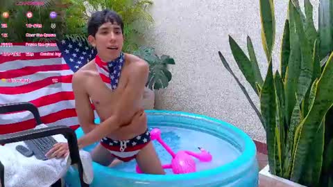 Snapshot of neo_twink chatting on July 4, 7:20 pm just Daniel online show from July 4, 7:20 pm
