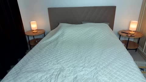 Snapshot of neocbb chatting on November 15, 10:26 pm LEO and STACY online show from November 15, 10:26 pm