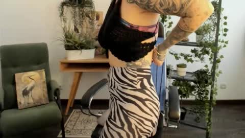 Neo Geisha online show from March 5, 10:11 am