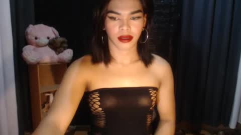 Snapshot of neomi_hardcock chatting on September 12, 9:31 am neomi online show from September 12, 9:31 am