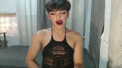 Snapshot of neomi_hardcock chatting on September 25, 1:04 pm neomi online show from September 25, 1:04 pm
