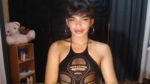 Snapshot of neomi_hardcock chatting on October 2, 9:27 am neomi online show from October 2, 9:27 am