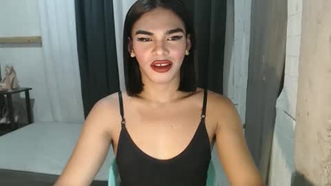 Snapshot of neomi_hardcock chatting on October 14, 6:36 am neomi online show from October 14, 6:36 am