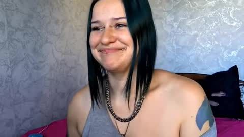 Snapshot of neonnectar_ chatting on September 13, 12:05 pm Ada online show from September 13, 12:05 pm