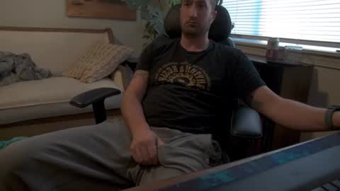 neox400 online show from November 22, 6:40 pm