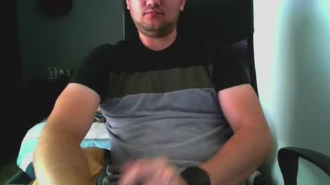 Snapshot of nerdxxx94 chatting on June 18, 4:44 pm MrBull online show from June 18, 4:44 pm