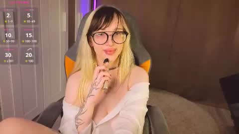 Lina Liza Emily and Grace online show from July 28, 8:52 pm