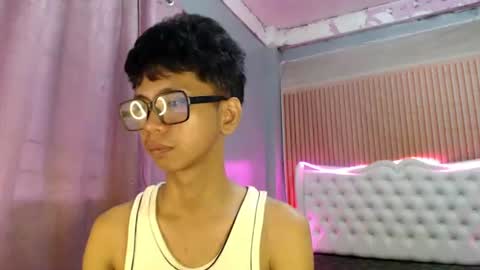 Ethan online show from June 20, 10:34 pm
