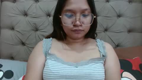Snapshot of nerdypinaypie chatting on March 20, 5:45 am nerdypinaypie online show from March 20, 5:45 am
