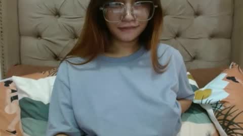 Snapshot of nerdysweetpinay chatting on September 11, 1:28 am nerdysweetpinay online show from September 11, 1:28 am