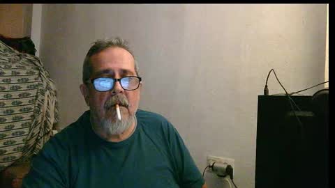 Snapshot of neron401 chatting on November 9, 9:57 pm neron401 online show from November 9, 9:57 pm